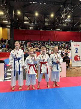 Teja Pecman 2. mesto v katah